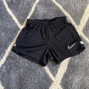 Men’s 3” soccer shorts